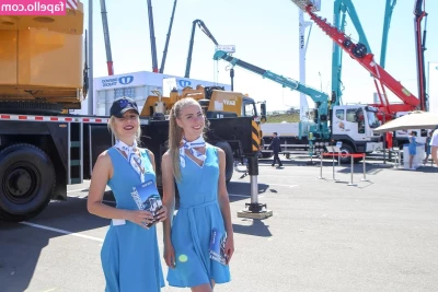 Natalia Milewskaja [ natalia-milewskaja ] - I love wearing this 🌸 with nothing on top