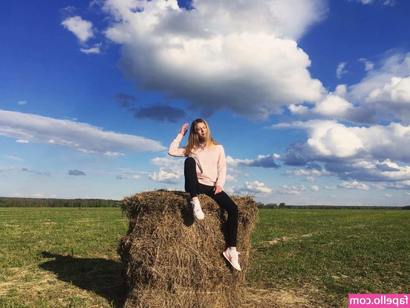 Natalia Milewskaja [ natalia-milewskaja ] - Like this picture if your balls are aching from cumming so much over