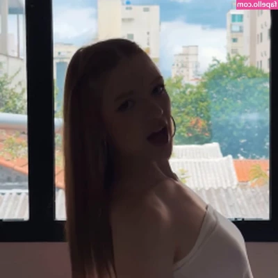 Giana Mello [ giana-mello ] - got you cornered now