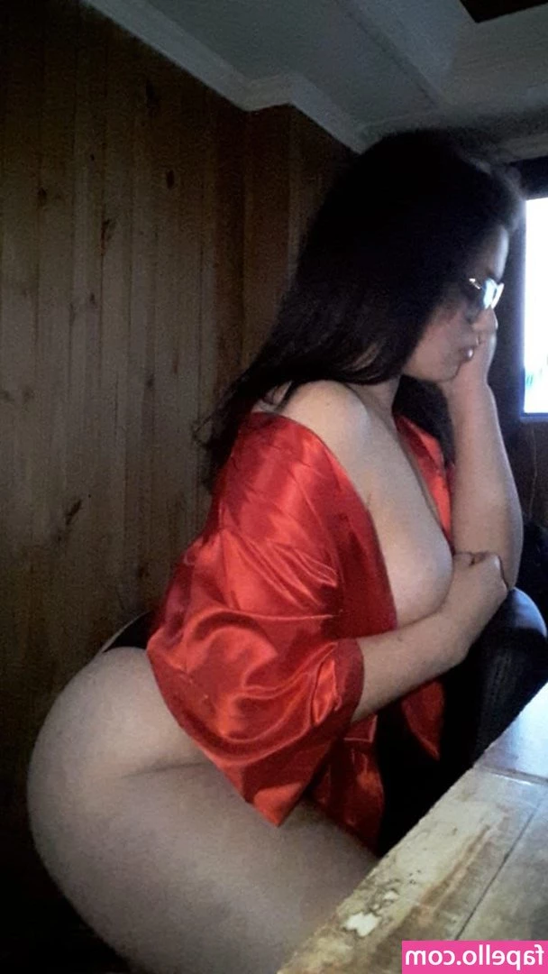 Maite Acuna [ maite-acuna ] - Hello guys u like my toy