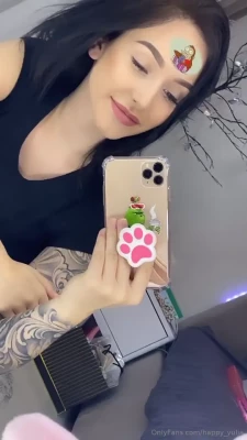 Happy_yulia [ happy-yulia ] - Today I fucked with a dildo for 2 hours😰🤤🍓🍆, I haven't