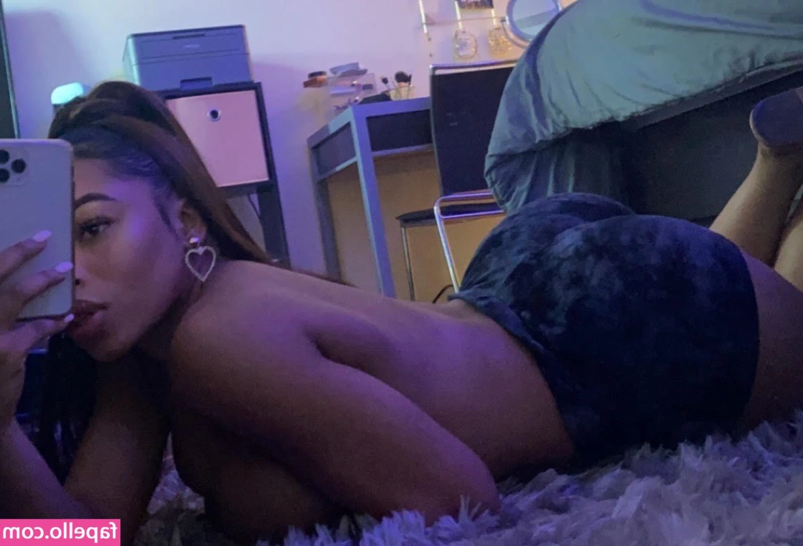 Bisirific123 - tell me if i m sexy