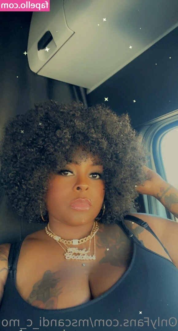 mscandi_c_monroefree [ mscandi-c-monroefree ] - Guess who was taking pictures tonight