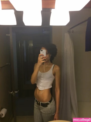 Britne Oldford [ britne-oldford ] - tee and panties video with a tiny bit of toy action  sexy  fun  and