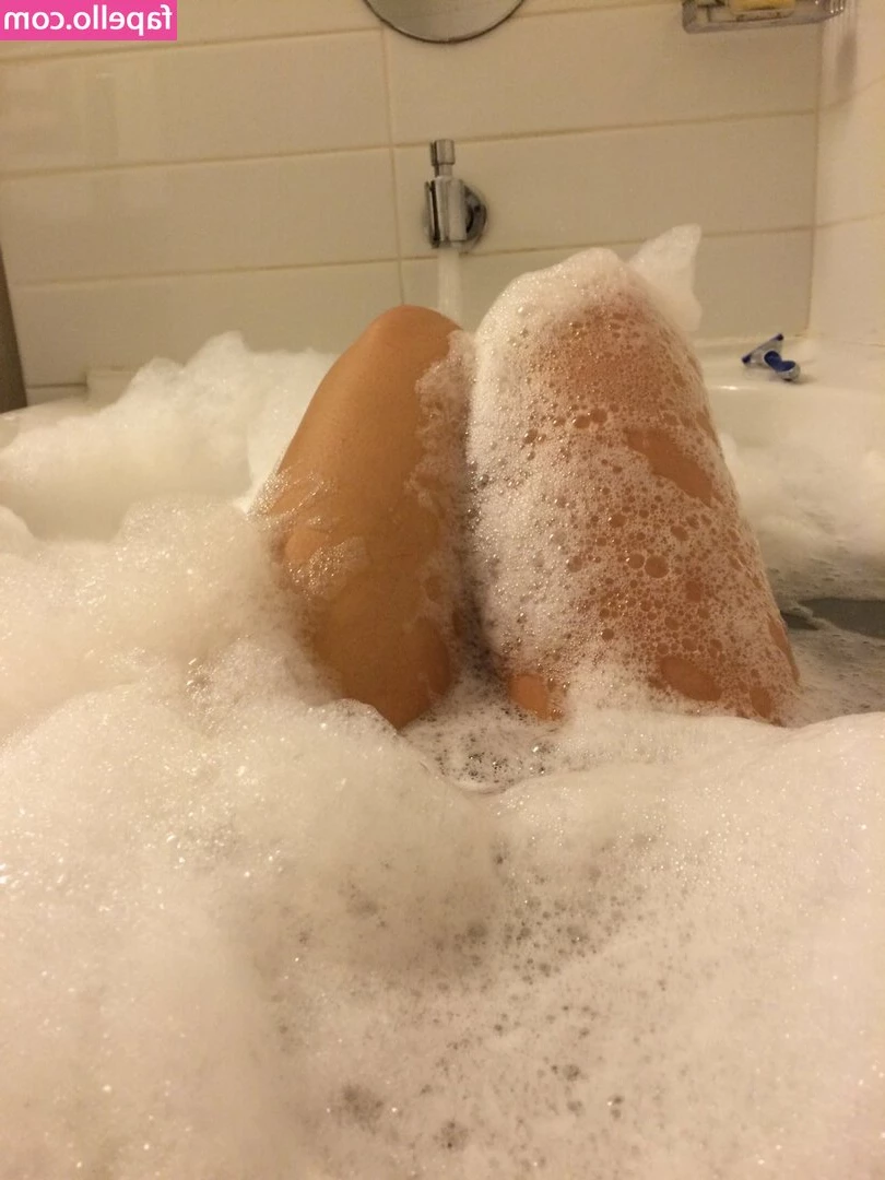 Britne Oldford [ britne-oldford ] - Azotame así de rico