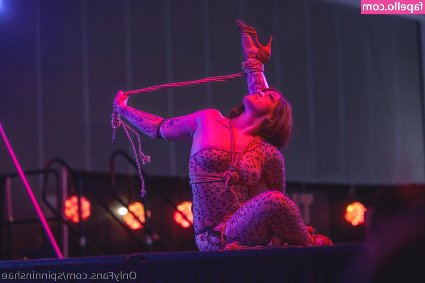 spinninshae - Anyone hooked on a feeling     Love if you want to see it in my pussy