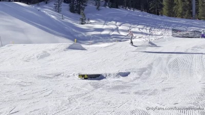 luvusweetpeaa - Do you party on Friday