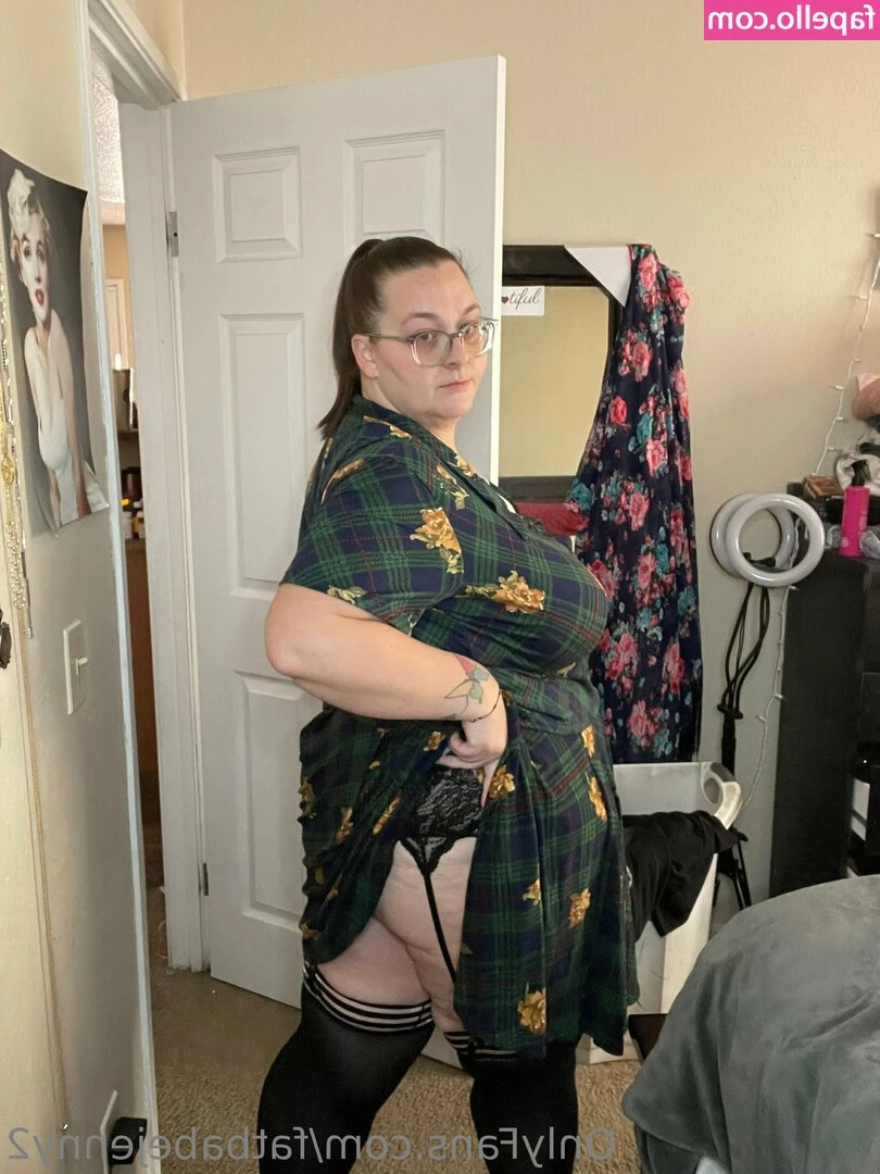 fatbabejenny2 - Ti aspetto sotto le coperte  sono tutta nuda   come vedi