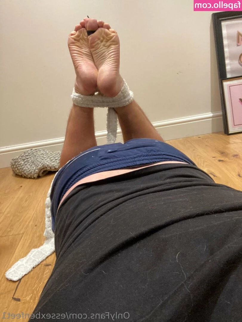 essexbenfeet1 - Do you steam ? I Steam and sauna five days a week without fail..