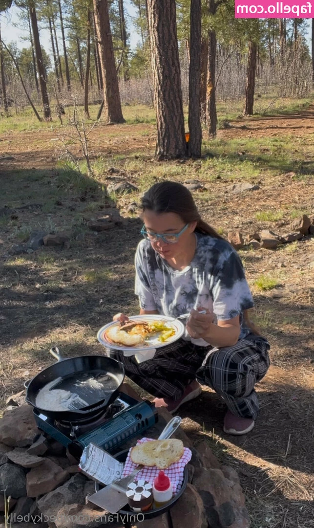 beckybelly - My delicious abs  so firm yet soft   Enjoy looking at them  caressing