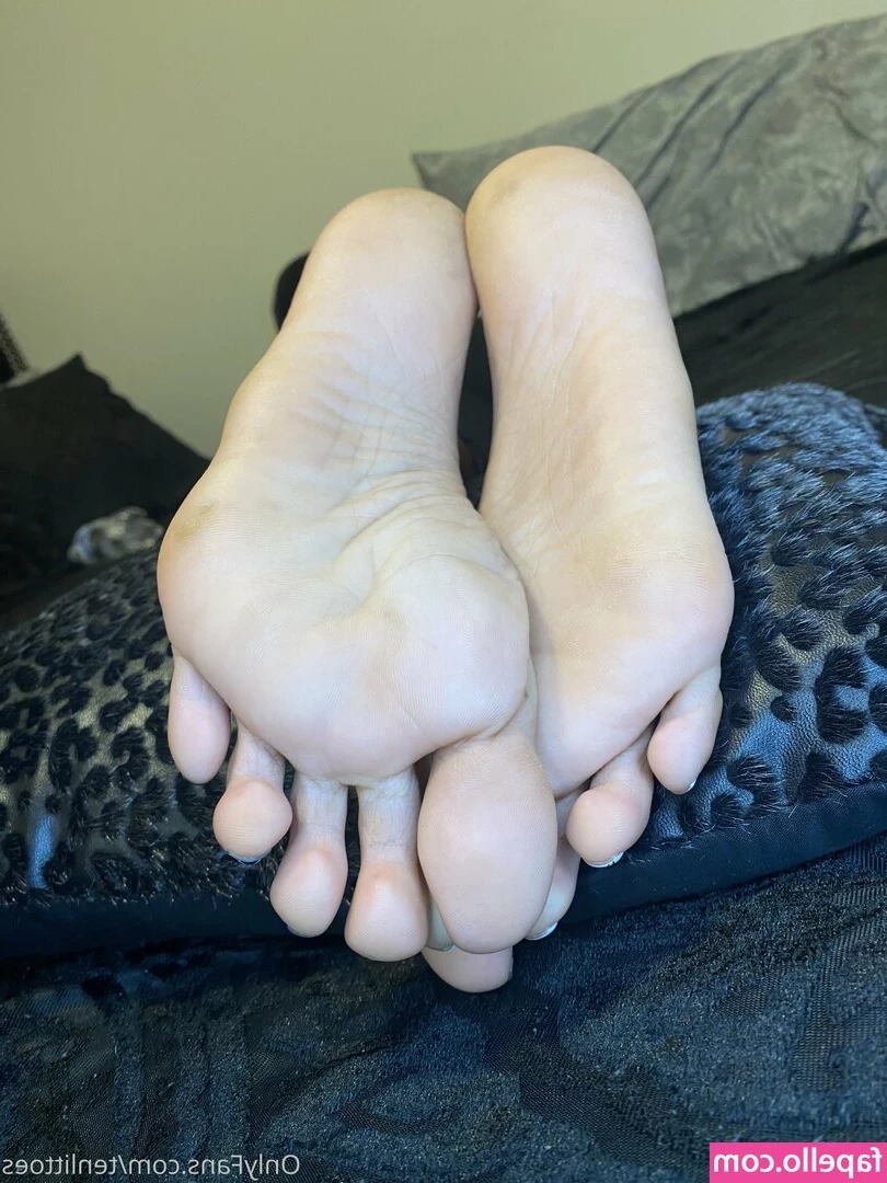 tenlittoes - happy tuesdayyyyyy