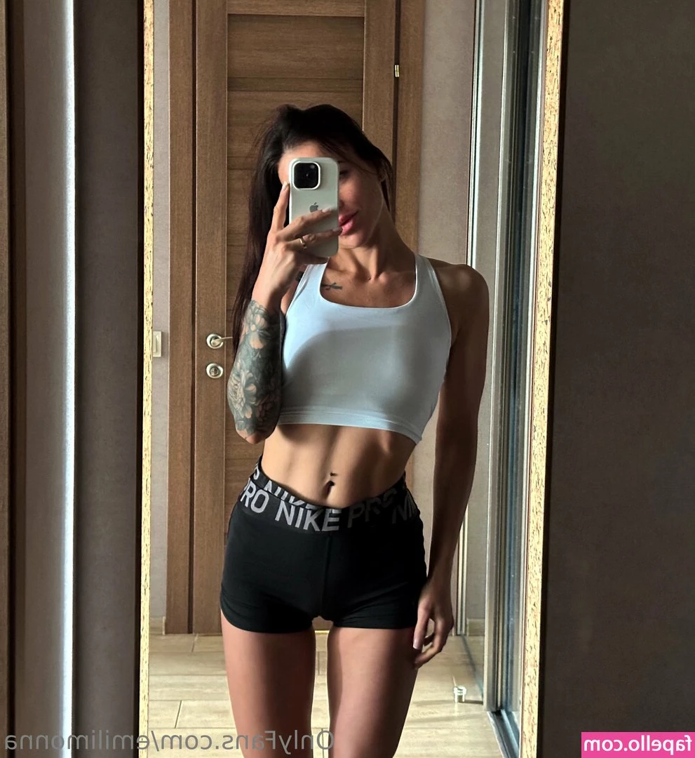 karomona - Always in control 😈💦