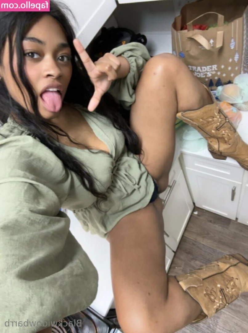 empresscandie - Kiss me where it counts💋🎅🎬 👉😛Kissmas Part2 BG