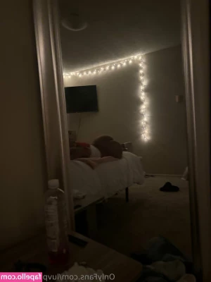 princesskreme - sometimes i WEAR the dinosaurs on my pajama... and sometimes i AM the