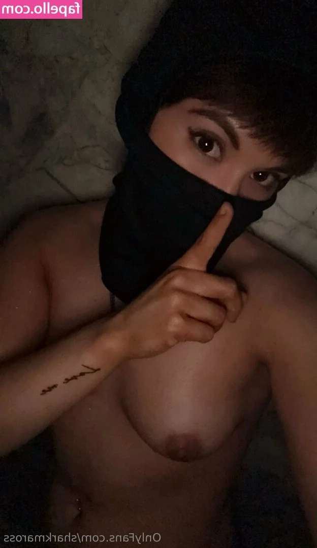 sharkmaross - NEW HOT SET TO BE POSTED TOMORROW 🔥 STAY TUNED 💋💋  DOMANI VI