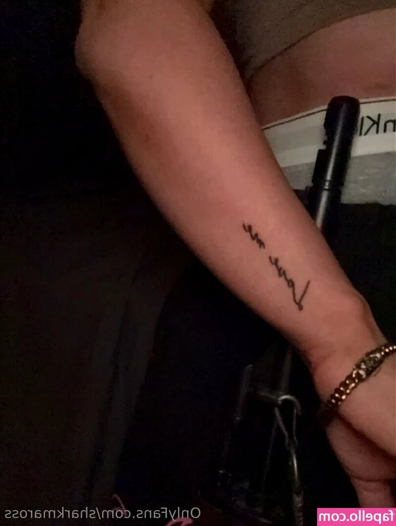 sharkmaross - Can I suck you next daddy?