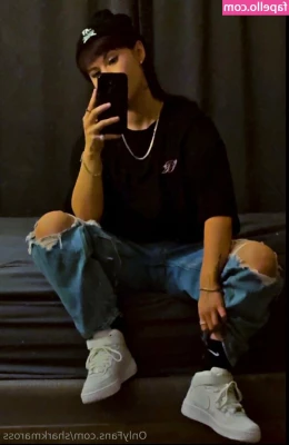 sharkmaross - Mirror pics