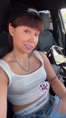 sharkmaross - I'm so excited to be going LIVE tonight! I'm running a little behind