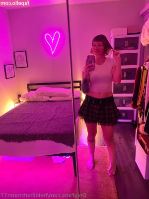heidihartmann77 - Who s ready to become my new ass slave