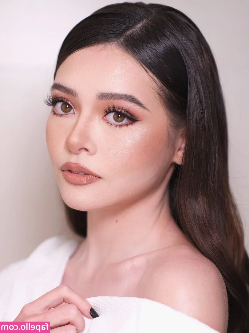 itskatchii [ itskatchii-14 ] - Stroke a big muscle cock time let s see what kind of mess we can make