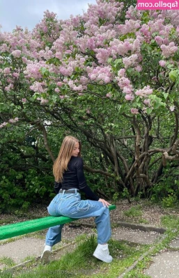 samantha_twin [ samantha-twin ] - We love a room with a view 😉😇 WELCOME to my new favorite space