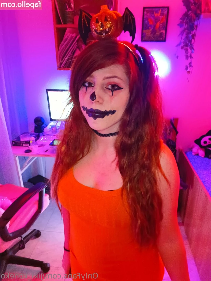 jiki_koneko [ jiki-koneko ] - Happy Saturday babies