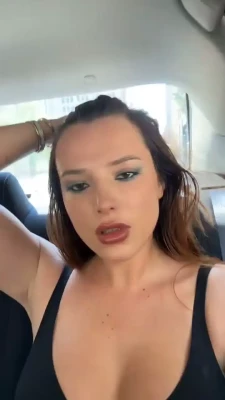 Bella Thorne [ bella-thorne-16 ] - Welcome  so happy you love feet as much as I do  Size 10 clean feet