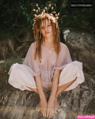 Ayoola Smart [ ayoola-smart ] - FESTA DELLA DONNA💐 Fammi un regalo 💝 e ti ricompenserò come