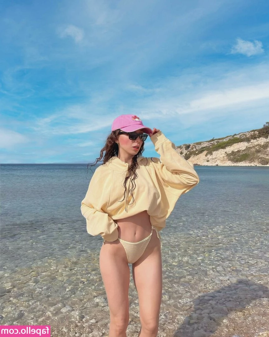 Meltem Koc [ meltem-koc ] - Unfortunately had to delay the NSFW version of this set till tomorrow