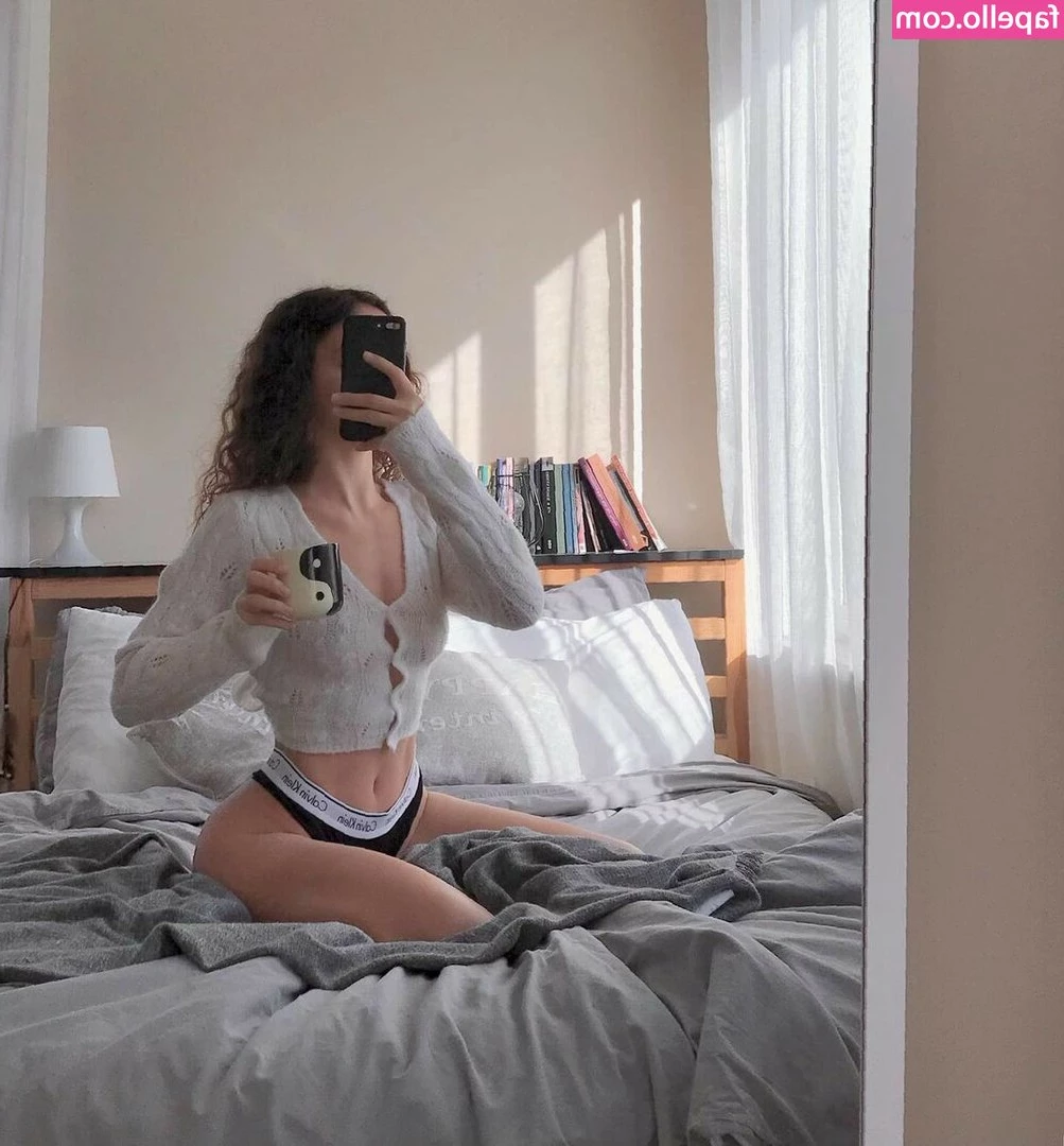 Meltem Koc [ meltem-koc ] - Quick lil snap to say goodnight 😘