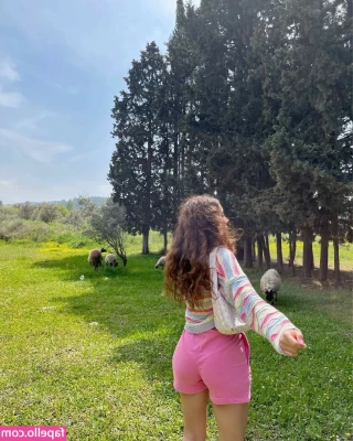 Meltem Koc [ meltem-koc ] - did I get your attention Daddy? 👅 part 1