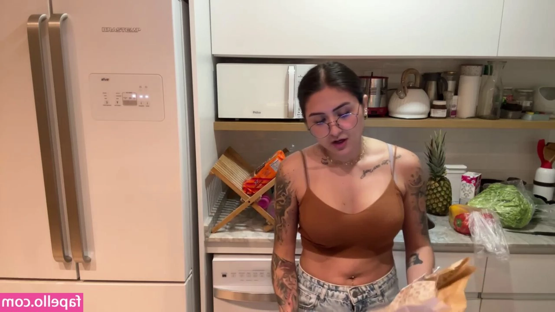 Pannshi - Good morning special from the Carlos sisters  could you stand a