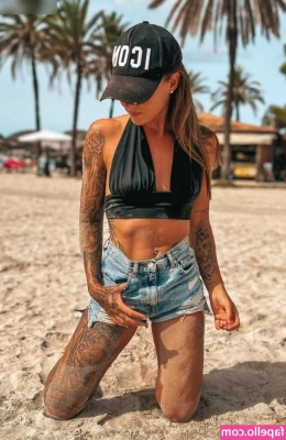 Sandra Sicora [ sandra-sicora ] - ..Kiss my Plastic Ass!😘💋💋 ..and lick my juicy