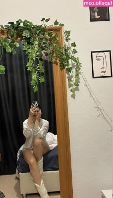 Su Balcı [ su-balci ] - “I am Taylor @funtaylor💋 Recent teacher turned naughty. Check