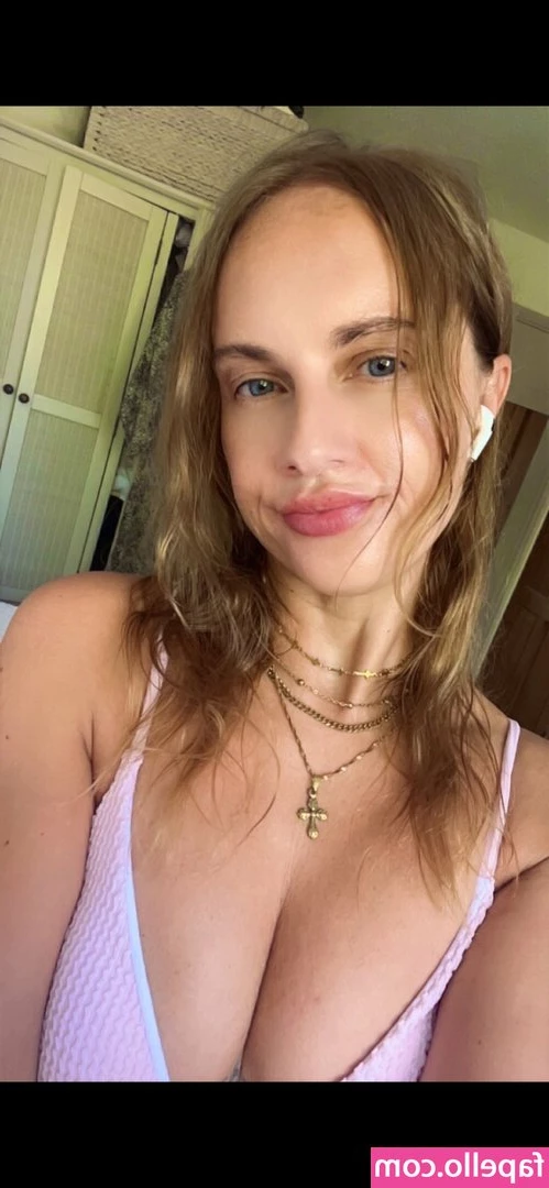 Lina H [ lina-h ] - "I've Got You Right Where I Want You"  Oh, yes, it's me again. Right part 1