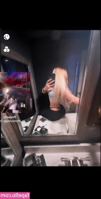 Emmy Moore [ emmy-moore ] - Witness the thickness