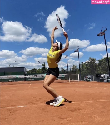 Ajla Tomljanovic [ ajla-tomljanovic ] - Quiero comprar más Ram para mi computadora para jugar a más juegos