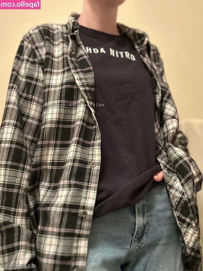 dxmbpup [ dxmbpup-1 ] - blonde model    𝖥𝖱𝖤𝖤