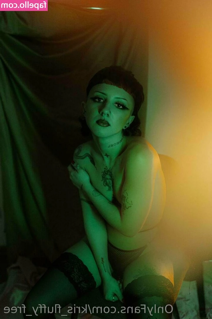 madison_olsen [ madison-olsen ] - Festive hoe 🎃