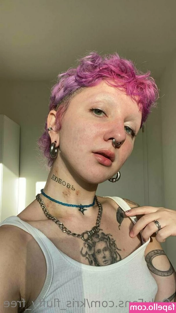 madison_olsen [ madison-olsen ] - 𝐀𝐧𝐲 𝐬𝐭𝐫𝐚𝐢𝐠𝐡𝐭 𝐛𝐨𝐲𝐬