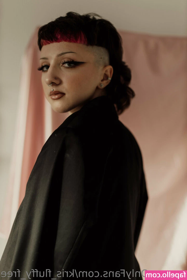 madison_olsen [ madison-olsen ] - I ABSOLUTELY love the silky feel of pantyhose bodysuits  I think I