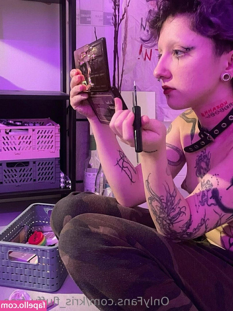 madison_olsen [ madison-olsen ] - Ringing in the new year the best way with a cock shoved down my throat