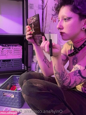 madison_olsen [ madison-olsen ] - Ringing in the new year the best way with a cock shoved down my throat