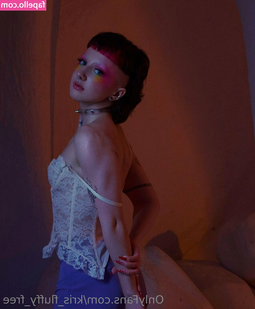 madison_olsen [ madison-olsen ] - Wanna get your very own custom video  Message me your fantasy