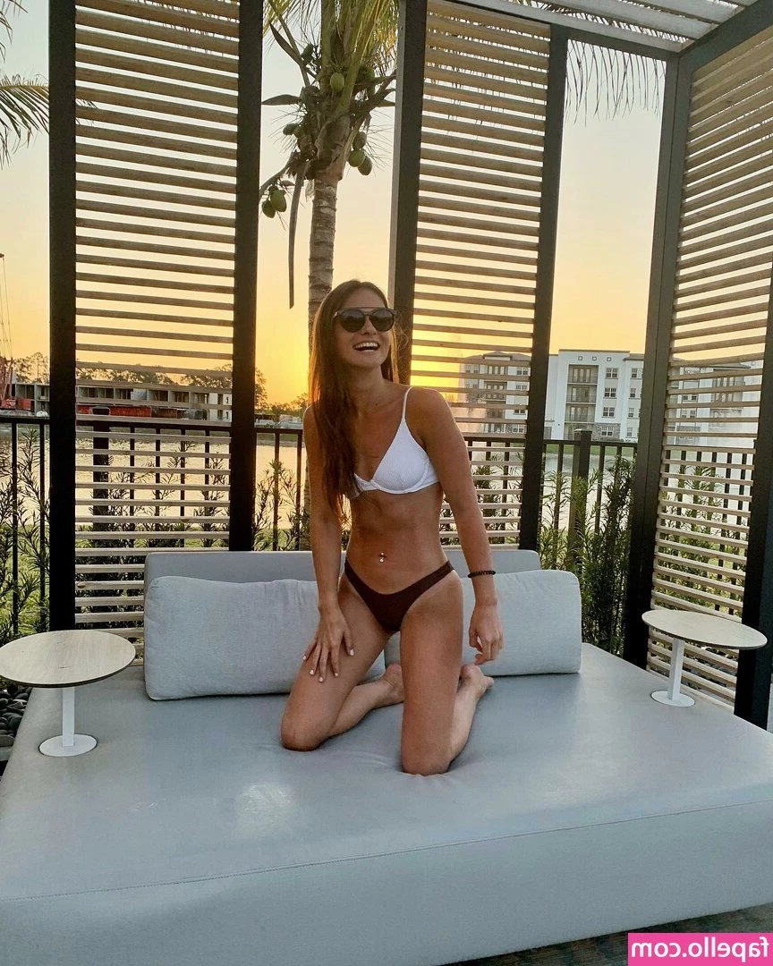 Briar Bonadonna [ briar-bonadonna ] - Puff  puff  pass