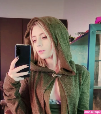 lisaonthemoon - I am posting ALL of my exclusive content on my VIP 😍 what are u