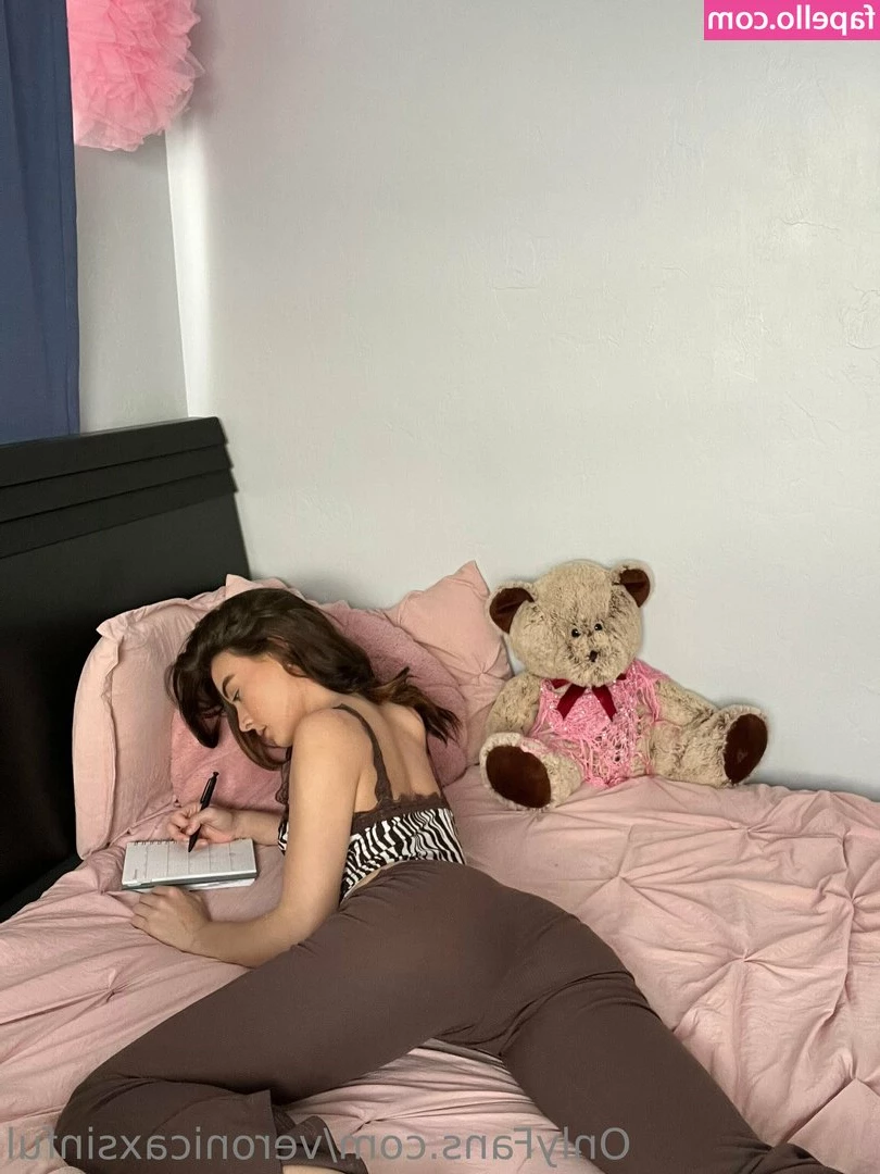 veronicaxsinful - I hope this little video can keep you wanting to wait for me  and