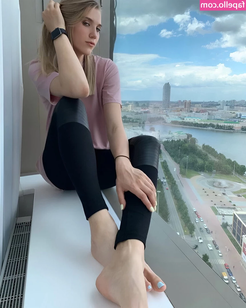 Natalia Vieru [ natalia-vieru ] - Do You Like To See My Ass Hole Pucker  Tip  12  amp  Volume Up