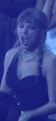 Taylor Swift [ taylor-swift ] - Woke up to this and she said she wanna feel it grow in her mouth.🍑