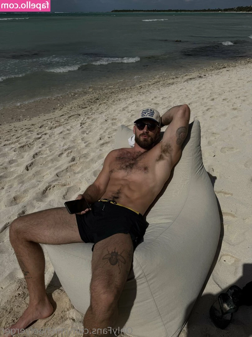 michaelyerger [ michaelyerger-2 ] - I am so wet and ready to play with a boy toy